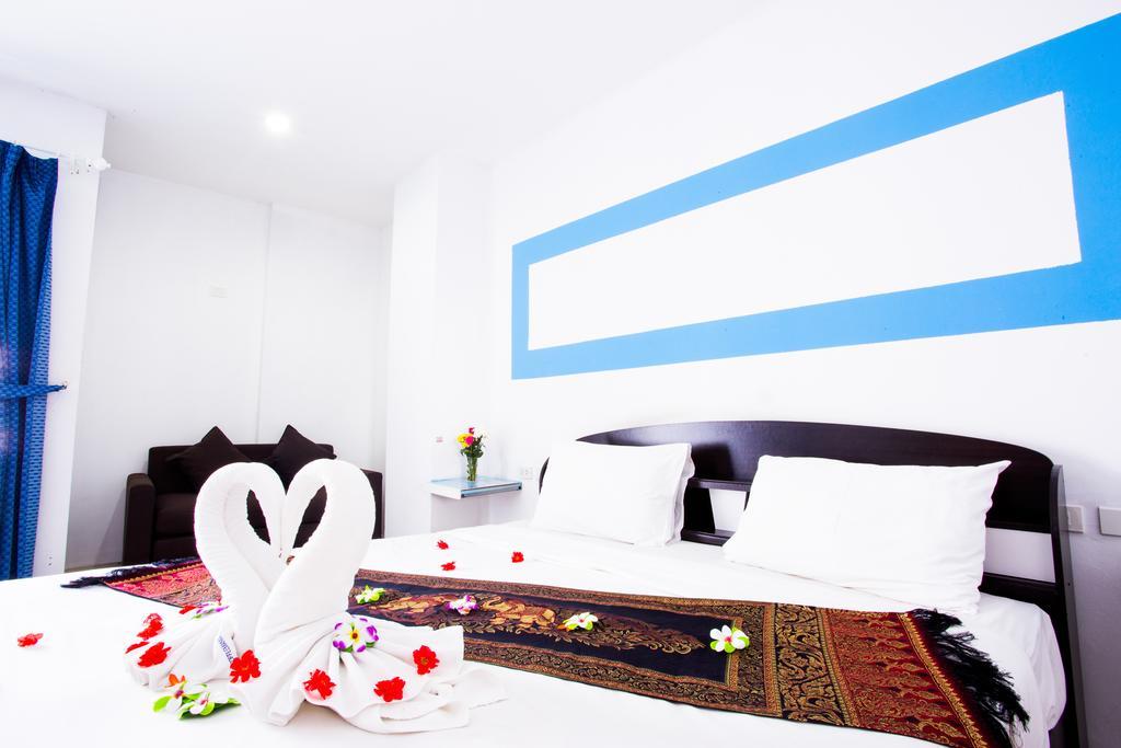 Happy Fish Guesthouse Patong Exterior foto
